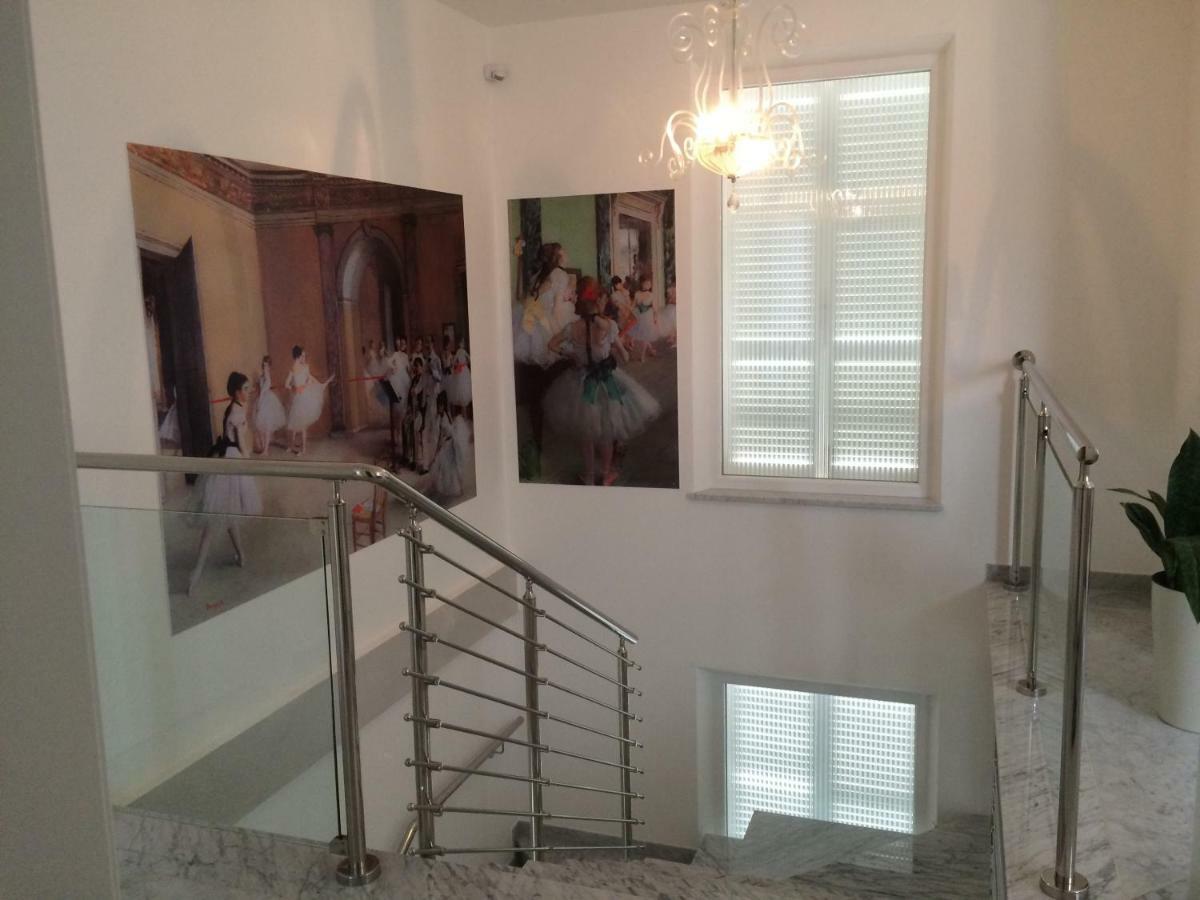 Bed and Breakfast Residenza Delle Grazie Cossignano Екстер'єр фото