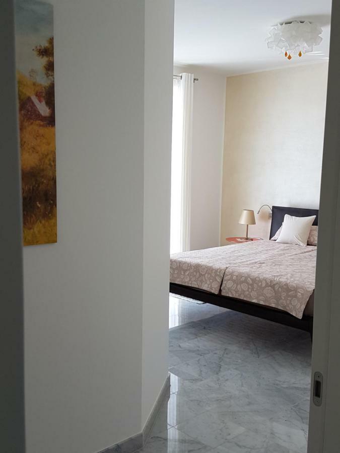 Bed and Breakfast Residenza Delle Grazie Cossignano Екстер'єр фото