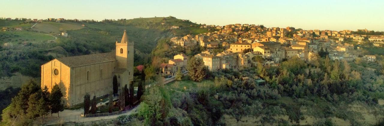Bed and Breakfast Residenza Delle Grazie Cossignano Екстер'єр фото